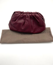 Load image into Gallery viewer, Bottega Veneta The Pouch Large Gathered Leather Clutch
